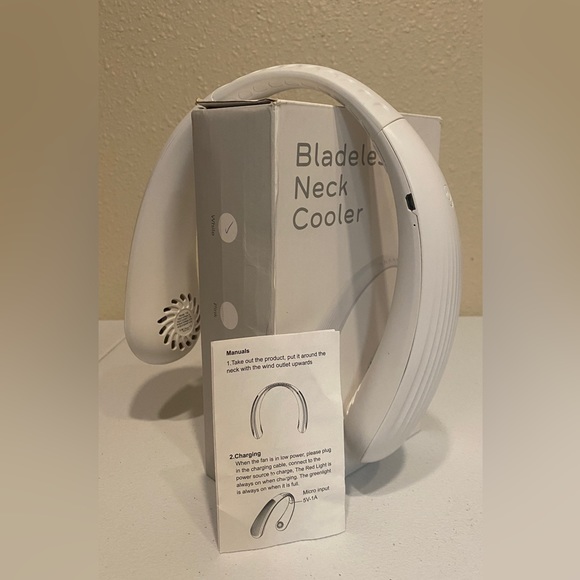 Other - Bladeless Neck Cooler